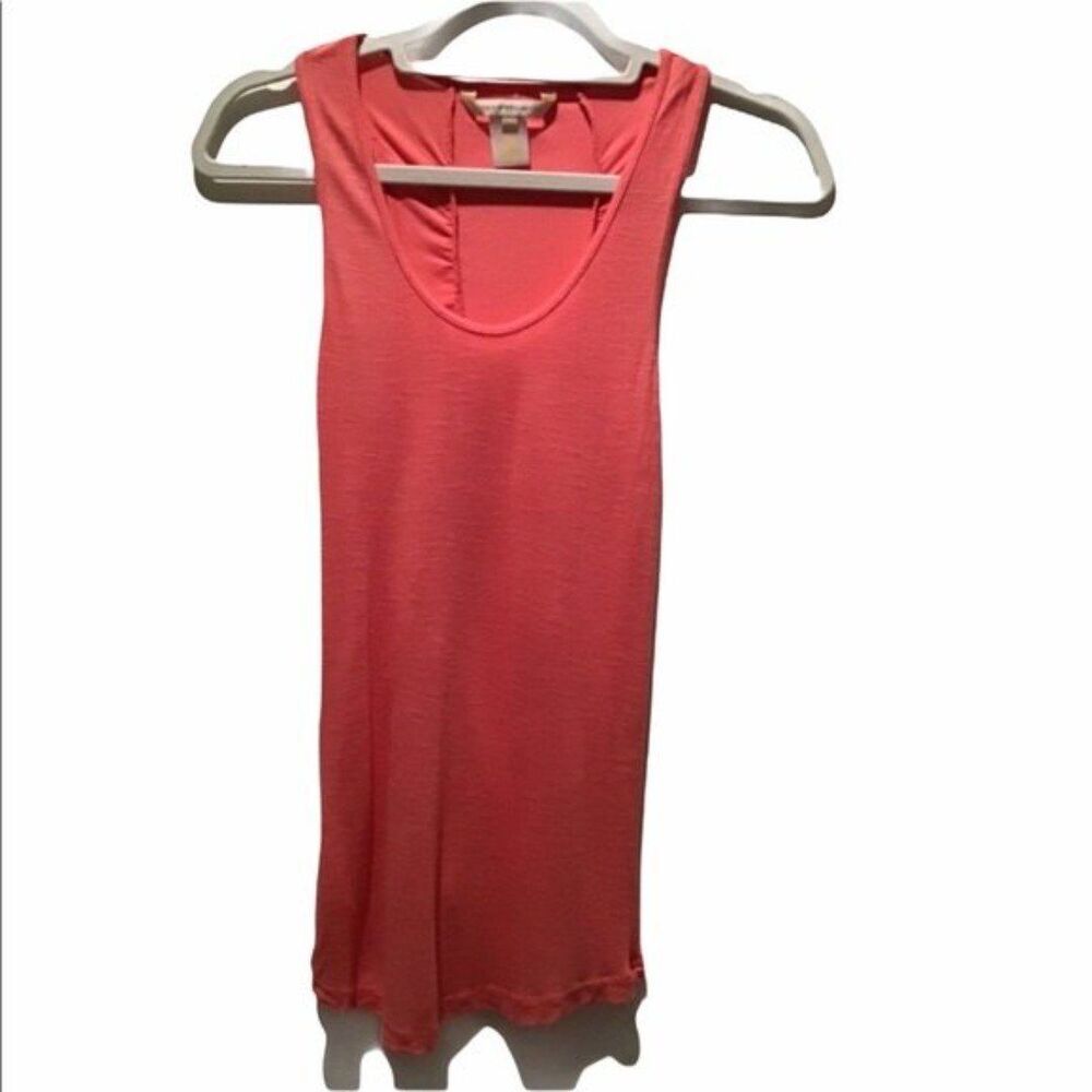 Urban Behavior Coral Tank Size M